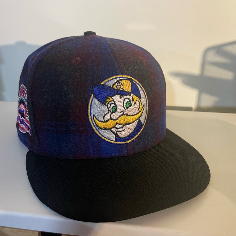 Milwaukee Brewers  Blue and Black Baseball Cap with Embroidered Logo